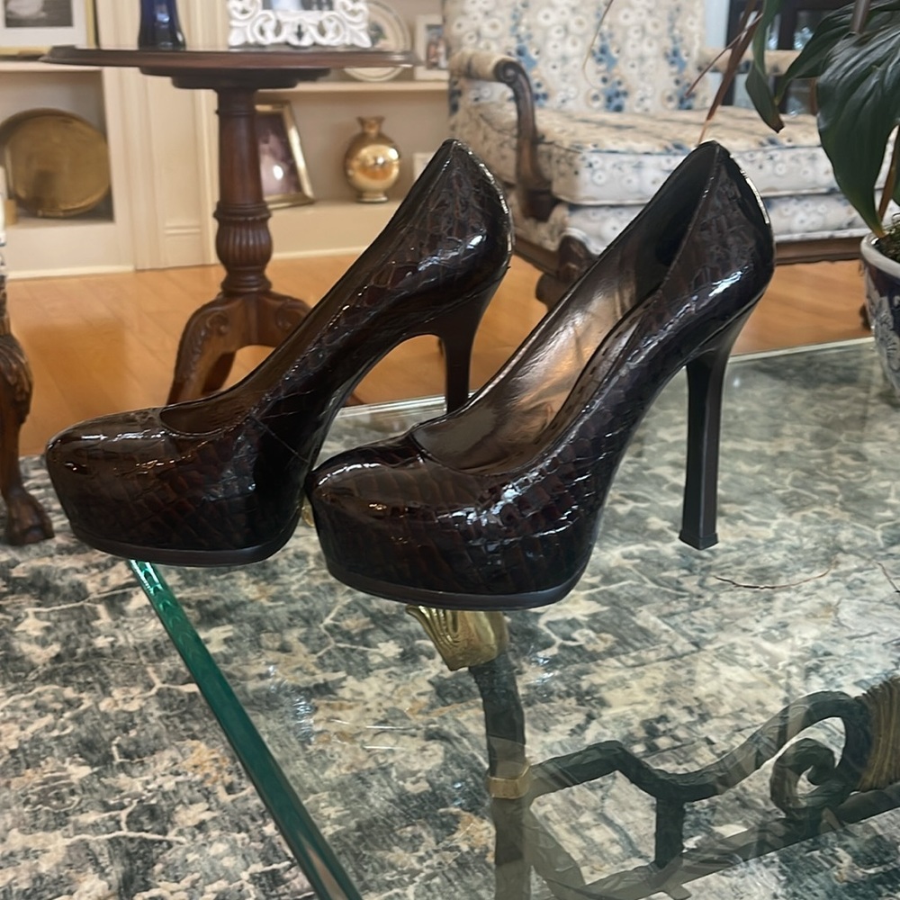 Gianni Bibi brown croc pumps